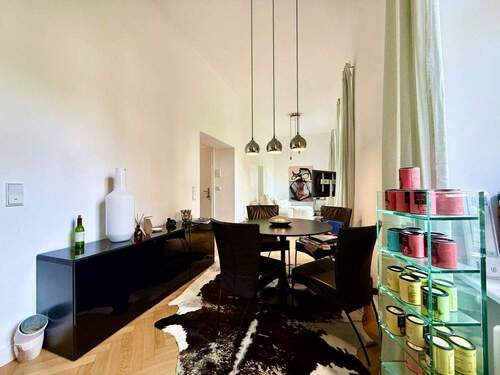 Wohn- und Esszimmer II - 2 Zimmer Etagenwohnung zum Kaufen in Heppenheim (Bergstraße)