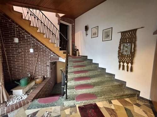 Eingangsbereich - Mehrfamilienhaus, Wohnhaus mit 385,00 m&sup2; in Hennef zum Kaufen