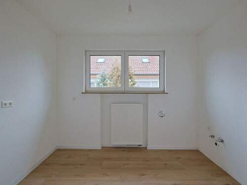 Seperate, geräumige Küche - Etagenwohnung mit 102,00 m&sup2; in Leinfelden-Echterdingen zur Miete