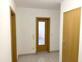 großzügiger Wohnungsflur - 