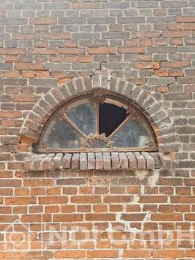 Historisches Fenster Seitenfassade - 