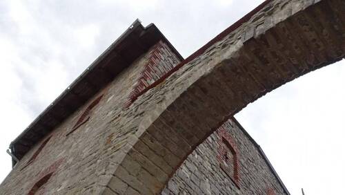 Tor am Scheunengebäude - 