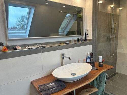 Badspiegel zugleich Heizung - 