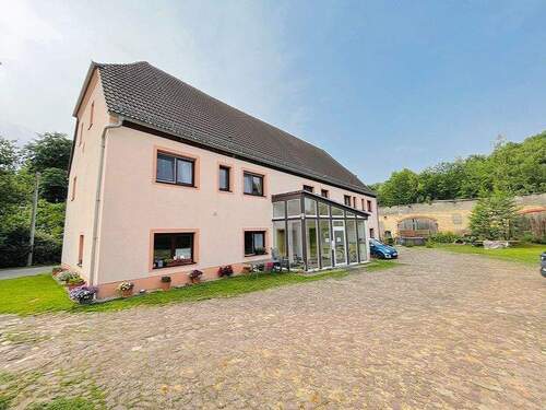 Hausansicht 1 - 2 Zimmer Etagenwohnung zur Miete in Mügeln