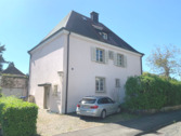 Hausansicht - 8 Zimmer Mehrfamilienhaus, Wohnhaus zum Kaufen in Singen