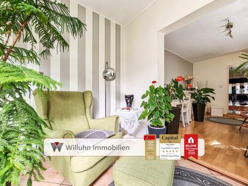 Stilvolle Wohnräume - 170 m² Wohnfläche + 78 m² Gewerbefläche im Erdgeschoss I Einliegerwohnung-Wohnung im DG