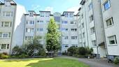 Gepflegtes Mehrparteienhaus - 4 Zimmer Etagenwohnung zum Kaufen in Bremen
