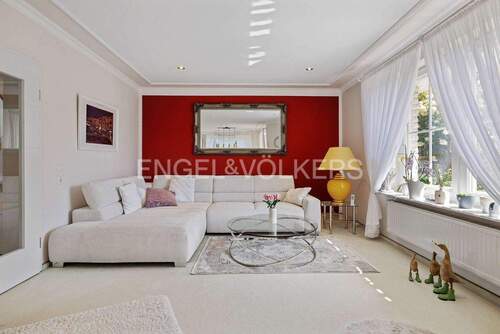 Wohnzimmer - 4 Zimmer Einfamilienhaus zum Kaufen in Quickborn