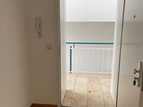 Eingangsbereich - Etagenwohnung mit 70,50 m&sup2; in Nürnberg zum Kaufen