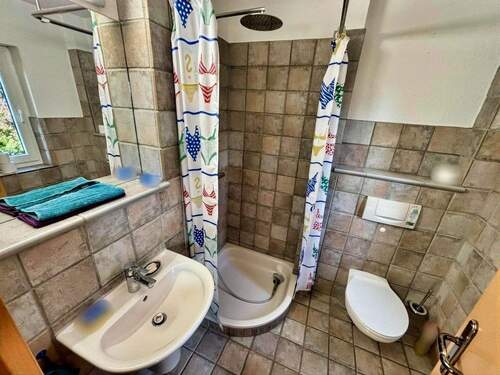 Duschbad im Erdgeschoss - 