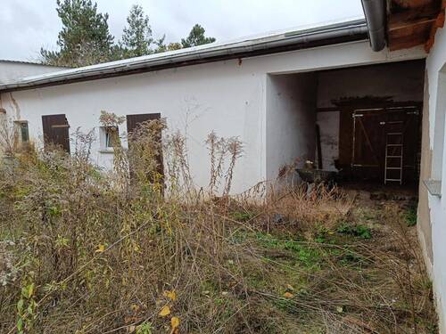 Nebengebäude - 5 Zimmer Mehrfamilienhaus, Wohnhaus in Könnern