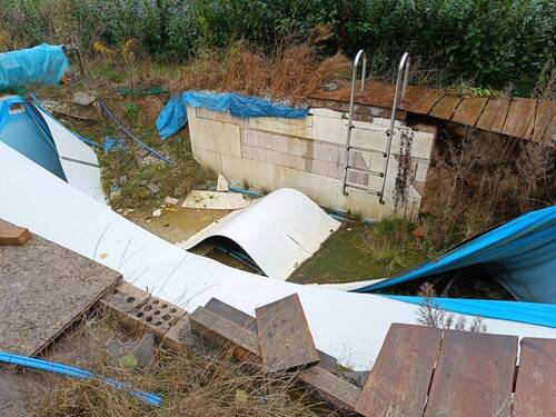 defekter Pool - 