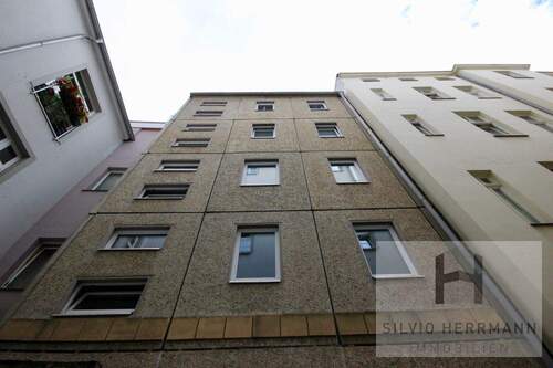 Rückseite Gebäude - 