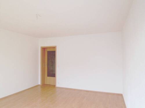 Balkon - Etagenwohnung mit 64,40 m&sup2; in Bautzen zur Miete