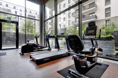 Gym 2 - 