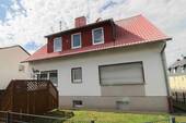 Außenansicht - 6 Zimmer Mehrfamilienhaus, Wohnhaus zum Kaufen in Taunusstein
