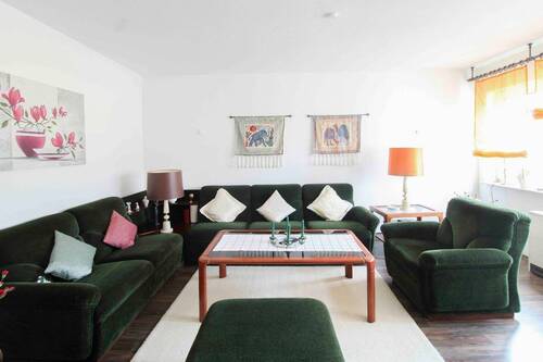 Wohnzimmer EG ETW - 6 Zimmer Mehrfamilienhaus, Wohnhaus in Taunusstein