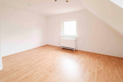 Schlafzimmer 2 1.OG ETW - 