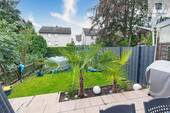 Blick in den Garten - 4 Zimmer Einfamilienhaus zum Kaufen in Sankt Augustin