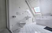 Badezimmer - Etagenwohnung mit 57,00 m² in Köthen (Anhalt) zur Miete