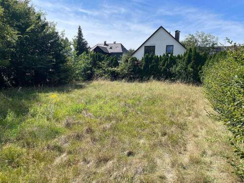 Grundstück - Attraktives Baugrundstück in begehrter Wohnlage in Feucht