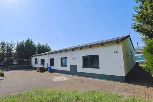 Ansicht Gewerbehalle - 