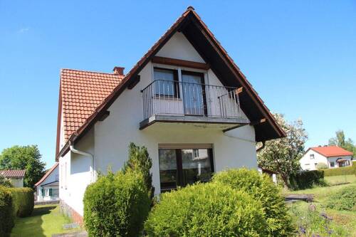Bild 3 - 7 Zimmer Mehrfamilienhaus, Wohnhaus in Herbstein
