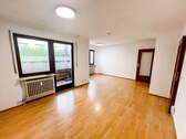 Wohnzimmer - 2 Zimmer Etagenwohnung in Öhringen