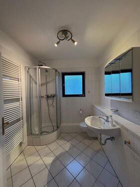 Badezimmer - Etagenwohnung mit 76,00 m&sup2; in Heddesheim zur Miete