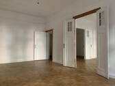 Großes Wohnzimmer - 3 Zimmer Etagenwohnung in Berlin