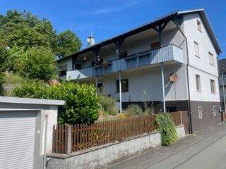 !cid_56716DA9-ADC2-40CB-AD78-3F3720ADEC88.jpg - Großzügiges Zweifamilienhaus in Bad Endbach-Hartenrod