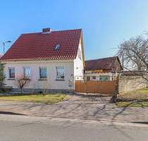 Attraktives Einfamilienhaus mit großem Garten und Pool! - Stendal Staats