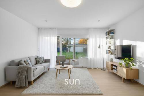 WOHNZIMMER STAGED - 