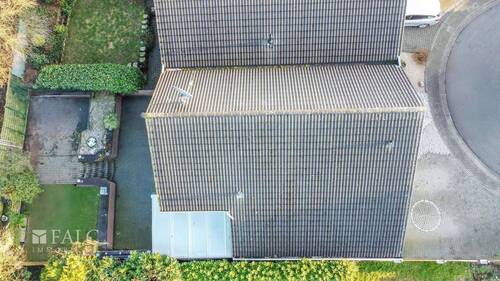 Grund u. Hausansicht - 