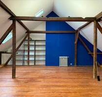 Helles Loft-Büro auf saniertem Bauernhof - 4,5 m Deckenhöhe, Hunde erlaubt - Krefeld Benrad-Süd