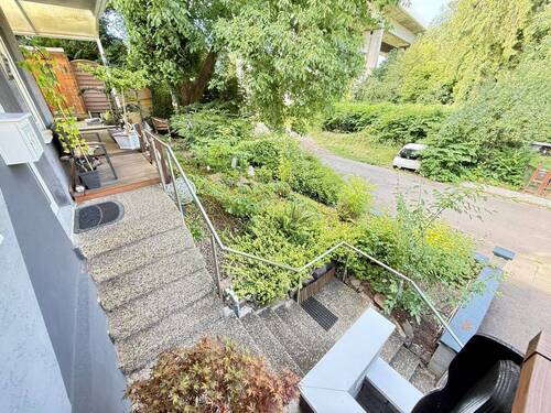 2 - 7 Zimmer Mehrfamilienhaus, Wohnhaus zum Kaufen in Saarbrücken / Bischmisheim