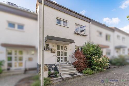 Hausansicht - Familienfreundliches Reihenmittelhaus in ruhiger Wohnlage von Mainz-Ebersheim