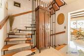 EG Flur / Treppenhaus - 