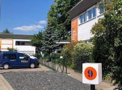 Carl-Zeiss-Str. 9 - Büro (Nr.11), ruhig, lichtdurchflutet, Designboden, LED Technik, Glasfaser, gute Verkehrsanbindung !