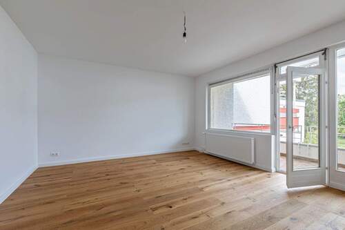 Wohnzimmer baugleich - 3 Zimmer Etagenwohnung zum Kaufen in Berlin