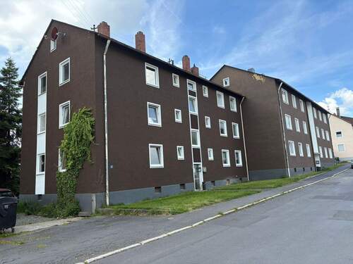 Gebäudeansicht - Mehrfamilienwohnhaus mit 9 Wohneinheiten und viel Potenzial in guter Lage zu verkaufen