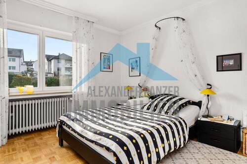 Obergeschoss - Zimmer 1 - 