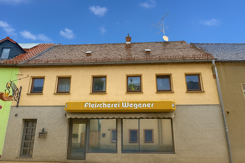 Außenansicht Vorderhaus - 1 Zimmer Einfamilienhaus zum Kaufen in Bad Lausick