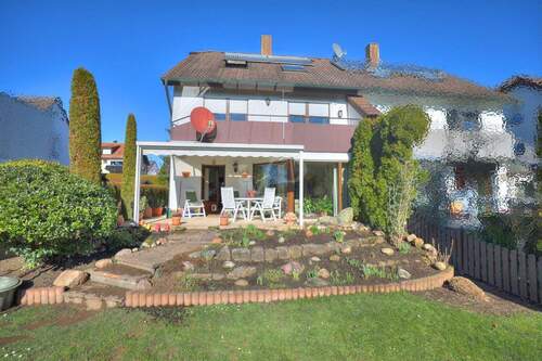 Terrasse und Garten - 7 Zimmer Doppelhaushälfte zum Kaufen in Heilbronn