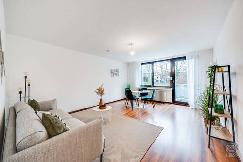 Wohn- & Esszimmer - Helle 3-Zimmer- Eigentumswohnung mit Südwestbalkon in ruhiger Lage von Herzogenrath- Kohlscheid