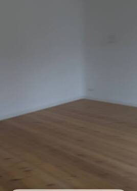 Alle Zimmer mit Holzdielen - Schöne Wohnung in der ersten Etage in Sarstedt zu vermieten