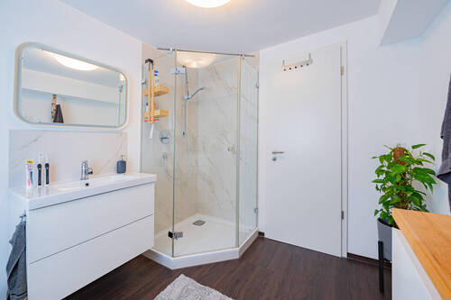 ... und Dusche - 
