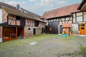 Innenhof - 5 Zimmer Einfamilienhaus in Hüttenberg