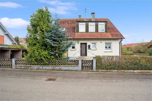 Ansicht Eingang - 6 Zimmer Mehrfamilienhaus, Wohnhaus zum Kaufen in Bibertal / Bühl