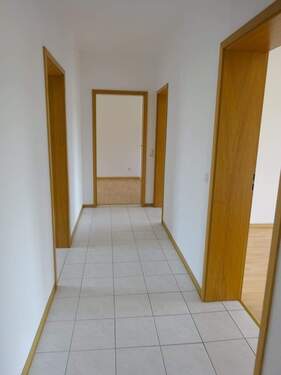 Flur - 3 Zimmer Etagenwohnung in Gera
